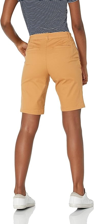 Amazon Essentials Women's Mid-Rise Slim-Fit 10" Inseam Bermuda Khaki Short